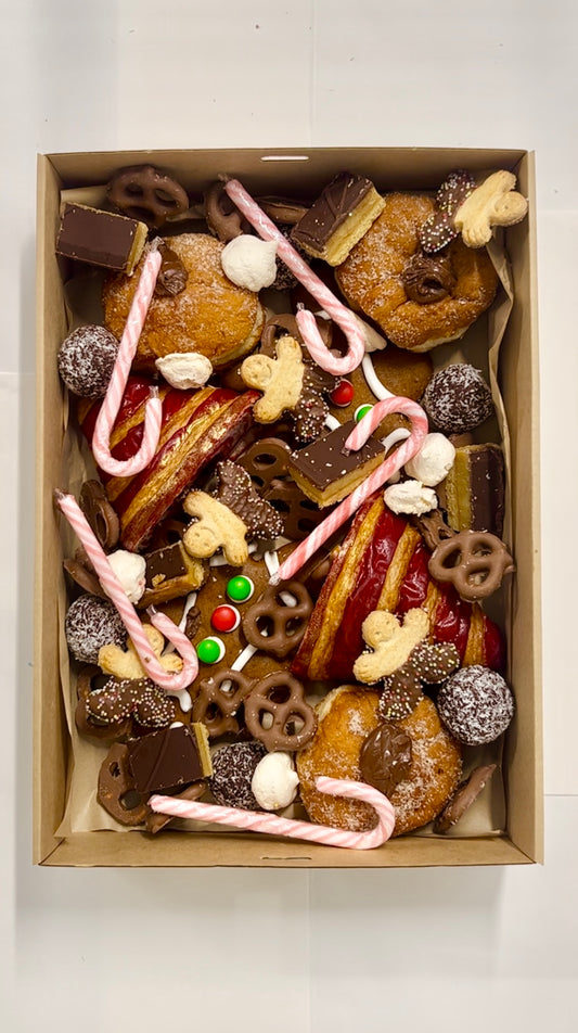 CHRISTMAS SWEET BOX